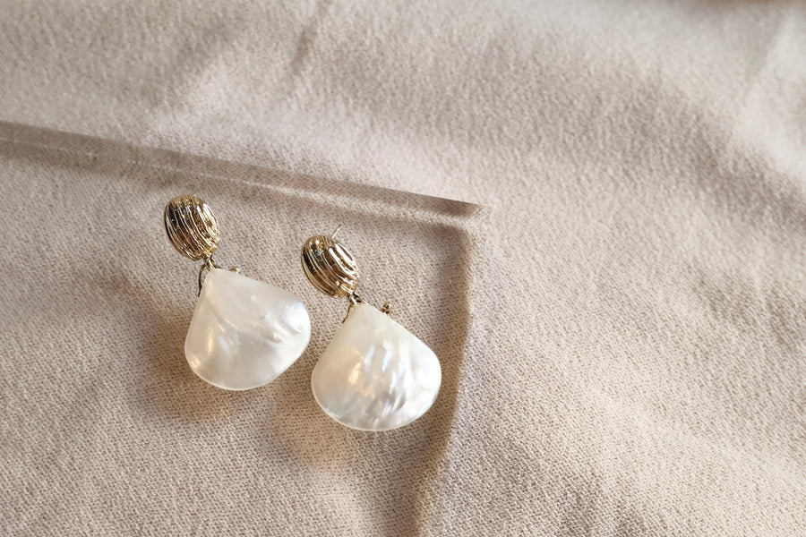 Modern Gold-plated Shell Drop Earrings