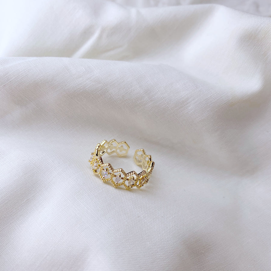 Elegant Gold-plated Zirconia Ring