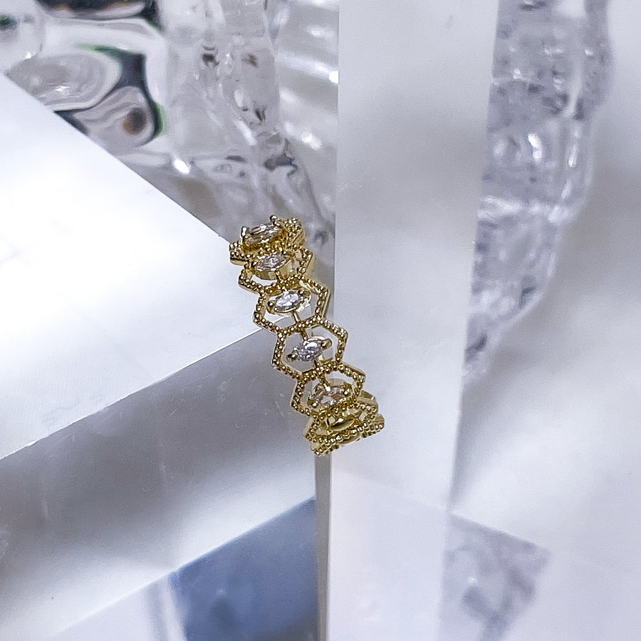 Elegant Gold-plated Zirconia Ring