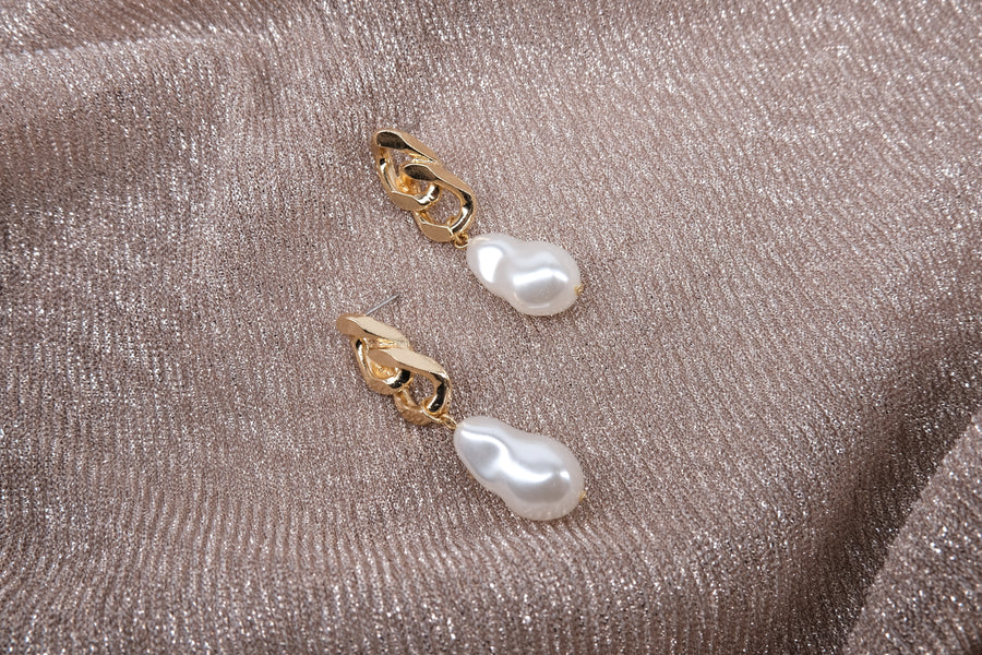 Modern Gold-plated Drop Earrings