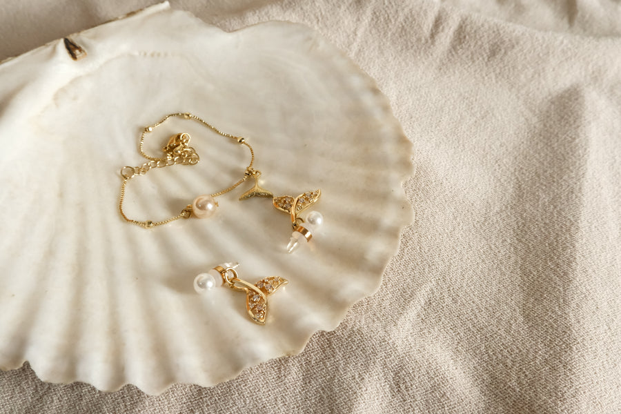 Elegant 14K Gold-plated Cubic Zirconia fishtail Jewelry Set